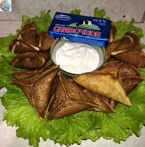 Треугольные блинчики с сыром и грибами пошаговое приготовление рецепта в картинках и видео.