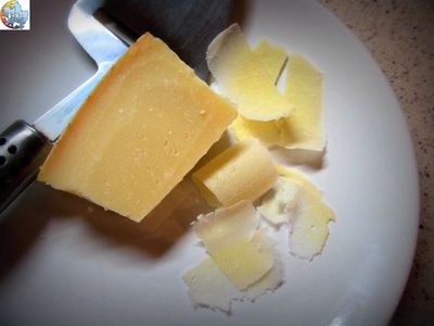 Карпаччо из утиной грудки с апельсиново-томатным дрессингом: фото шаг 1 Карпаччо из утиной грудки с апельсиново-томатным дрессингом: фото шаг 1